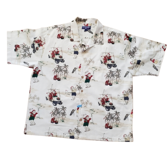 Clearwater Outfitters Christmas print button down EUC - Picture 2 of 4